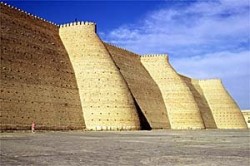 Mury twierdzy w Bucharze