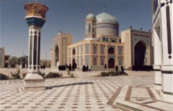 Nowoczesny meczet w Tabas