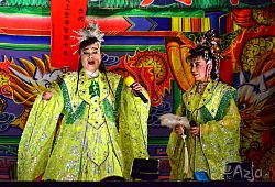 Świątynia Guandu, przedstawienie opery tajwańskiej