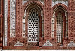 Ornamentyka zabudowań kompleksu Kutb Minar
