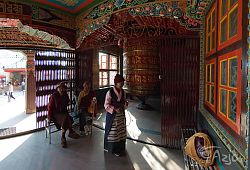 Bodnath, wnętrze jednego z klasztorów