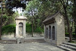 Grobowiec poety Bai Juyi